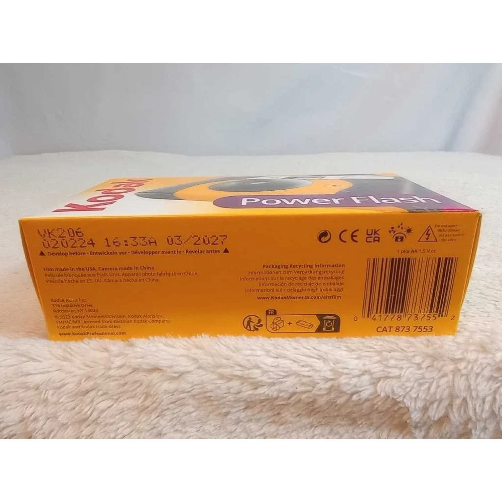 Kodak‎ Power Flash 27 Exposure Disposable Camera Yellow Purple NIB